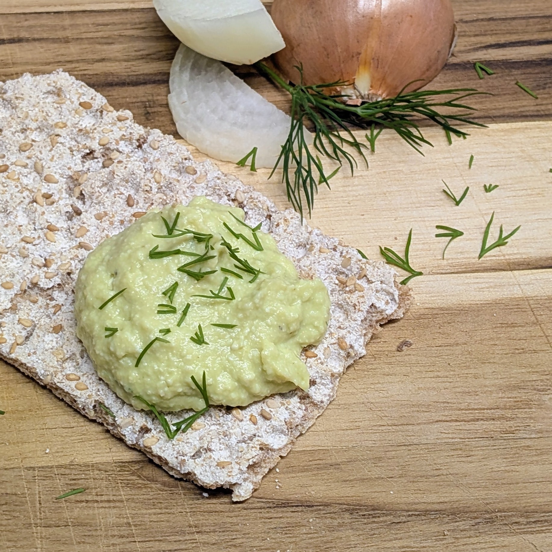 Avocado-Aufstrich mit Ei und Frischkäse