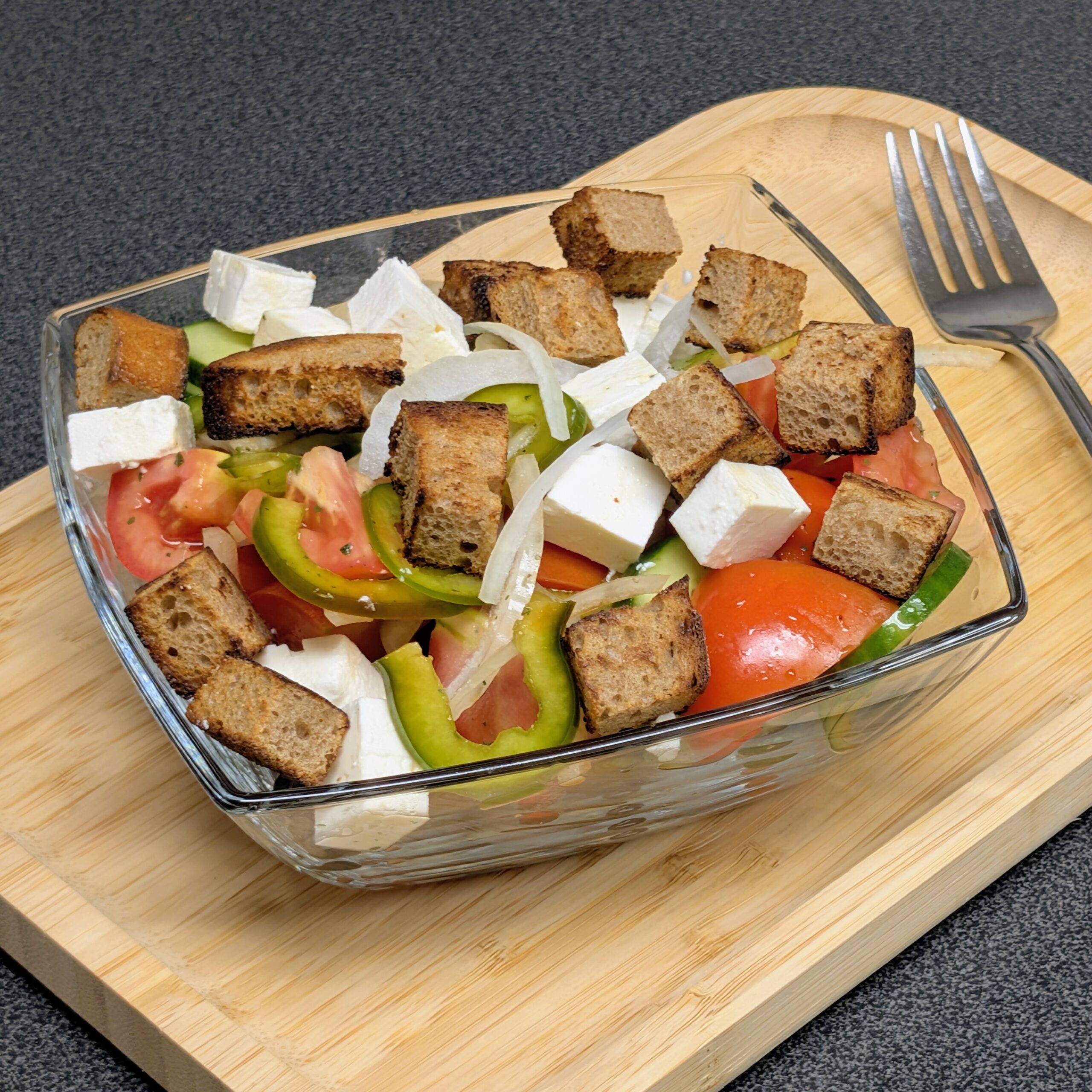 Kretischer Brotsalat