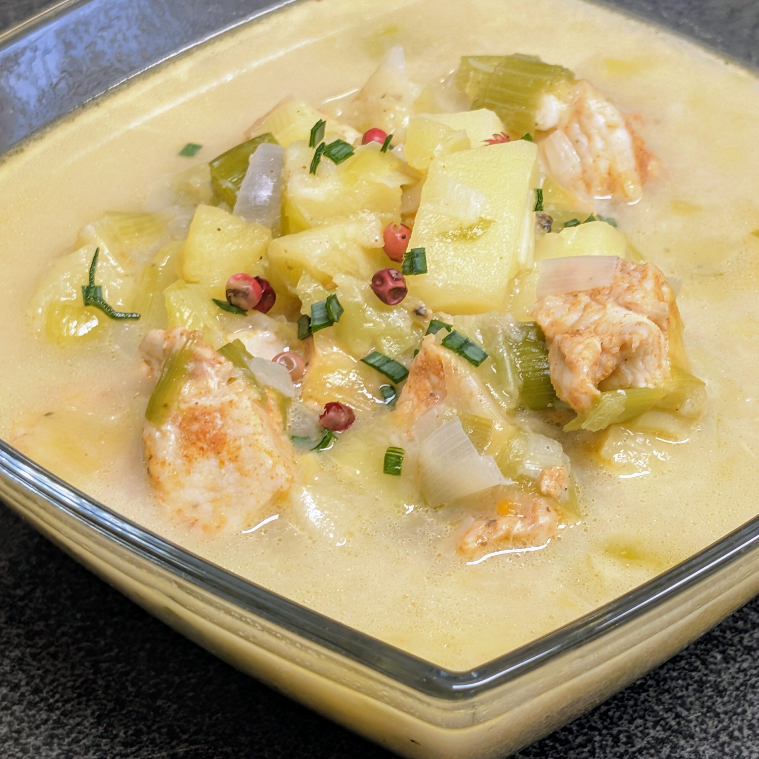 Lauchsuppe mit Hühnerfleisch