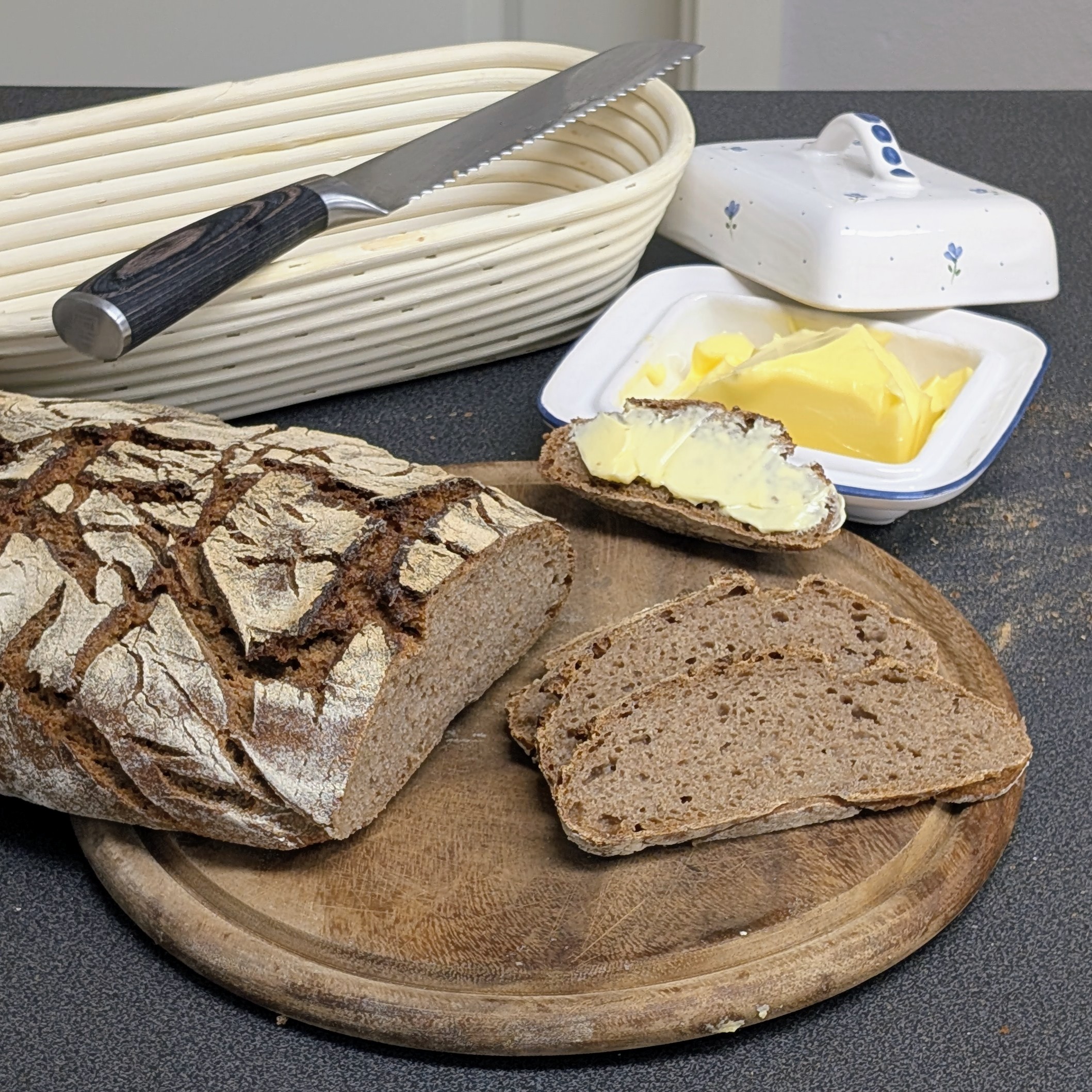 Vollkorn-Mischbrot 50:50 aus Sauerteig