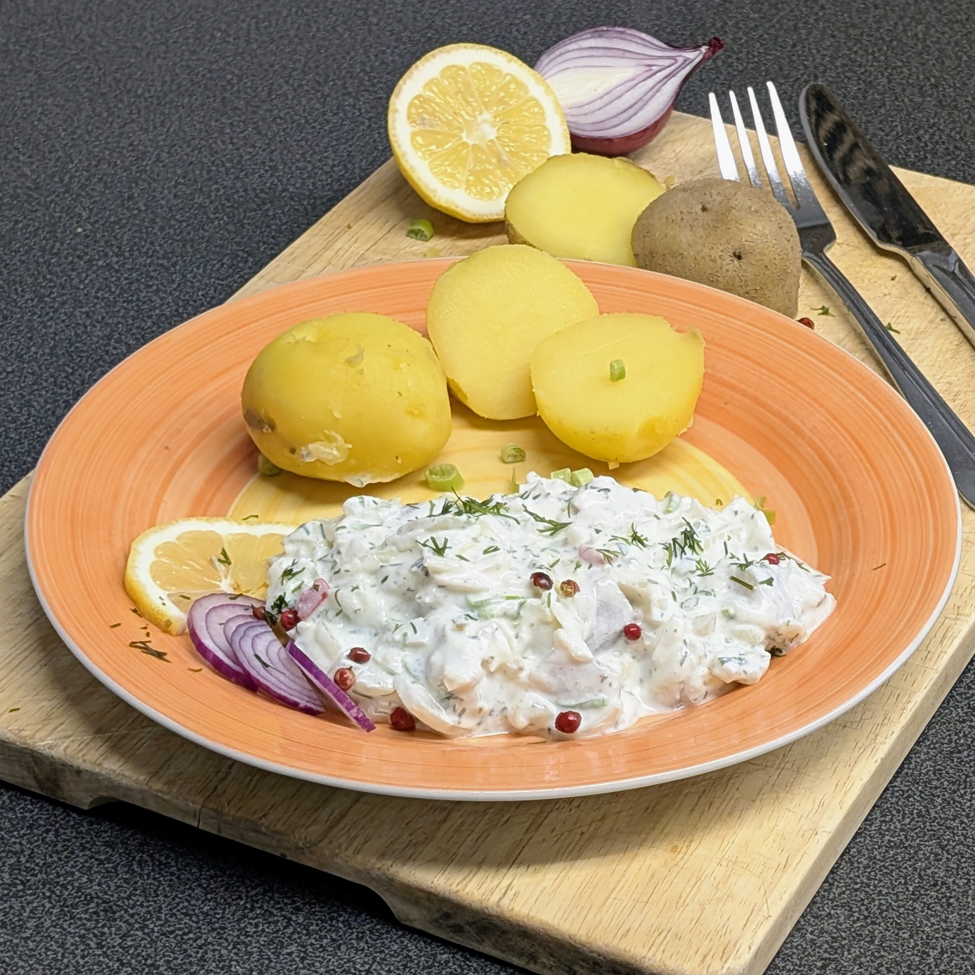 Marinierter Hering mit Pellkartoffeln