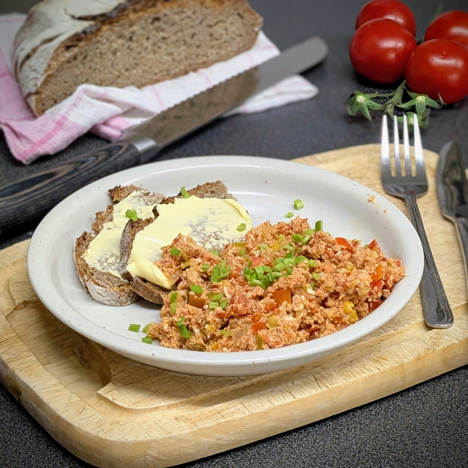 Rührei mit Tomaten & Paprika