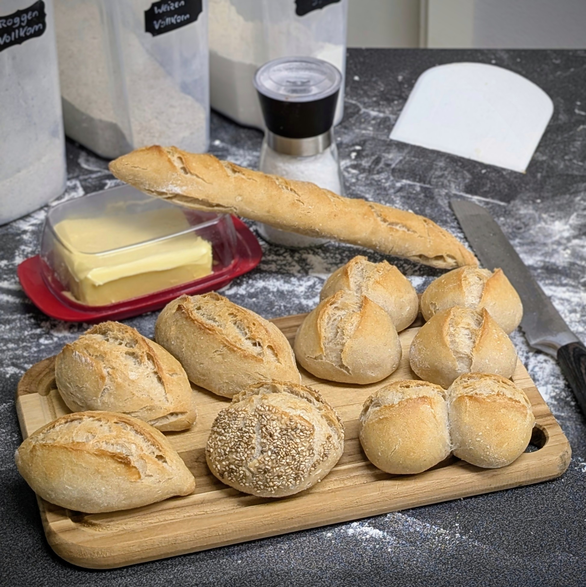 Weizenbrötchen-Allerlei (Krustis, Semmeln & Co.)